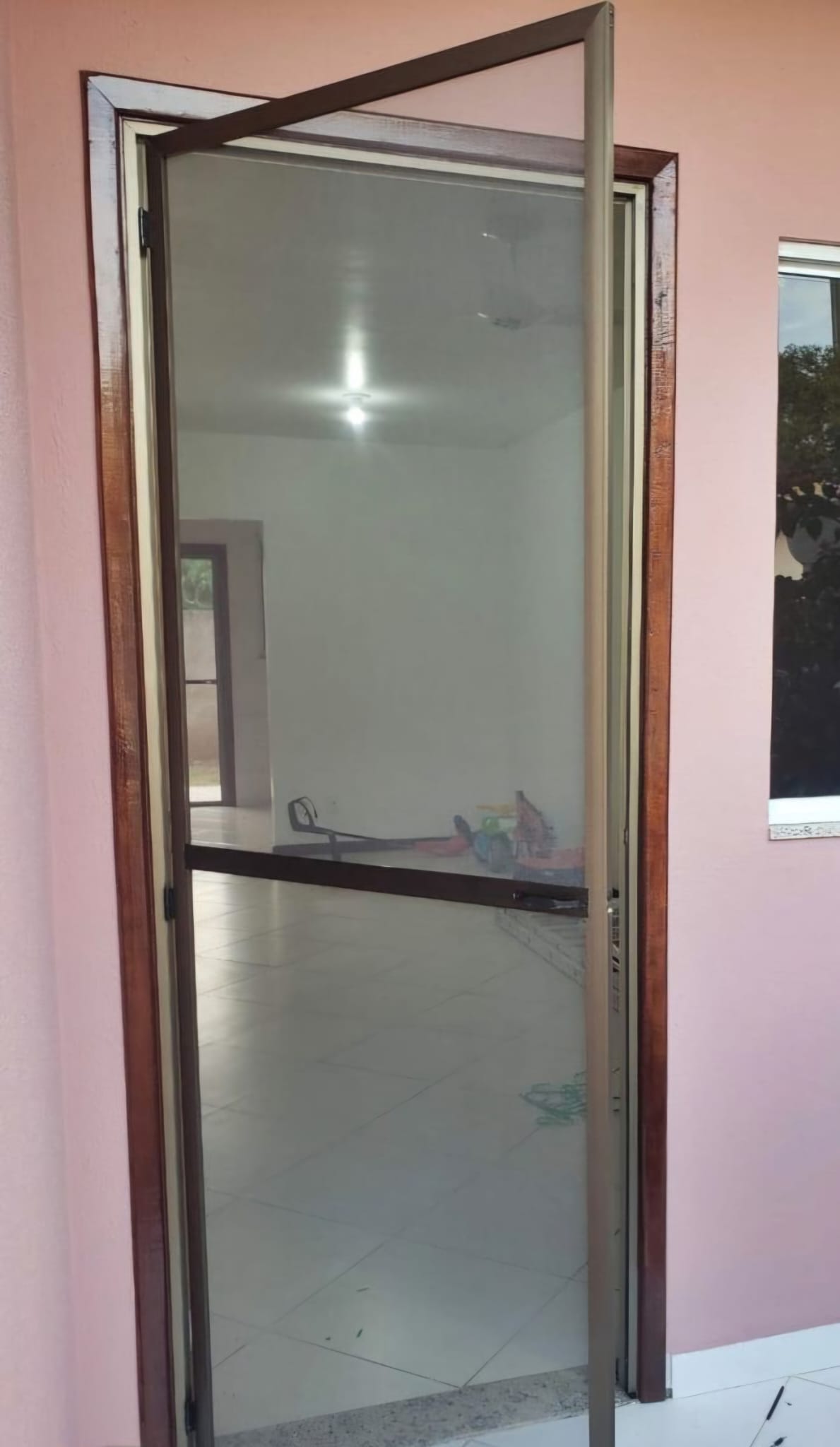 Ankara pencere kedi sinekliği uygulama örneği